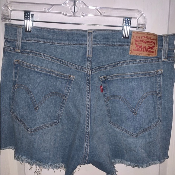 DAISY DUKES - Picture 2 of 2